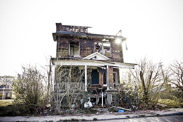 istock Abandoned house in Detroit, MI. 110919266