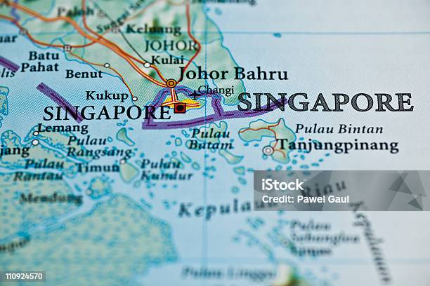 Foto de República De Cingapura Mapa e mais fotos de stock de Cingapura - Cingapura, Globo terrestre, Ampliação