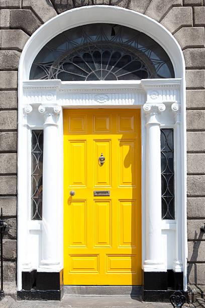istock Yellow London door 110927563