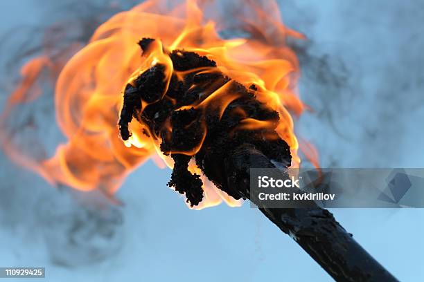 Pochodnia - zdjęcia stockowe i więcej obrazów Pochodnia - Pochodnia, Ogień, Dym