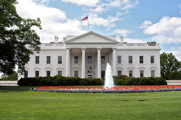 istock The White House and it's front lawn 110935597
