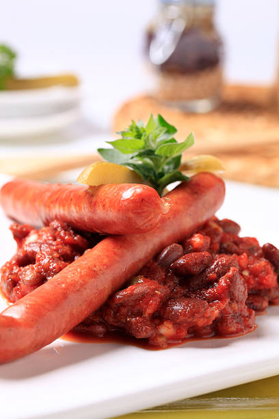 istock Red bean chili and sausages 110954208