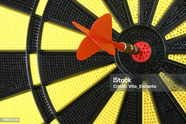 Passiert Stockfoto und mehr Bilder von Darts - Darts, Erfolg, Farbbild