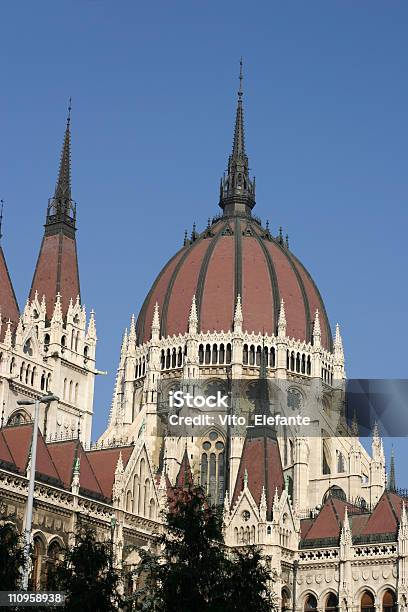 Parlamento Húngaro - Fotografias de stock e mais imagens de Budapeste - Budapeste, Capitais internacionais, Casas do Parlamento - Londres