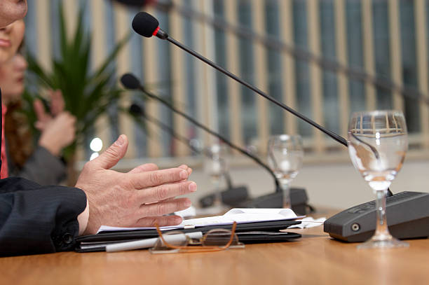 istock presentation business meeting office 111800445