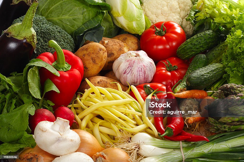 Świeże warzywa - Zbiór zdjęć royalty-free (Artykuły spożywcze)