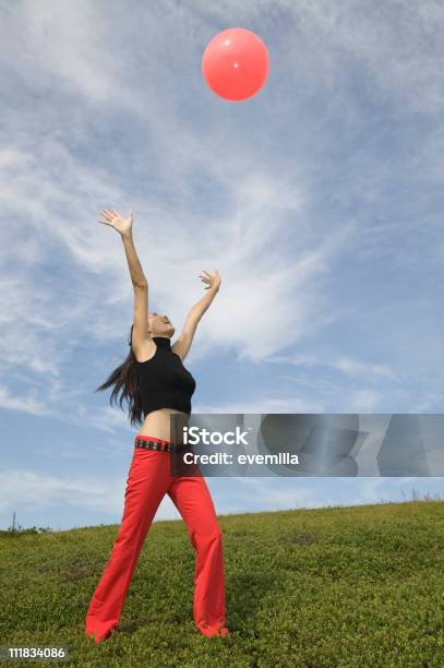 Atrápalo Foto de stock y más banco de imágenes de 20 a 29 años - 20 a 29 años, 30-39 años, Adulto