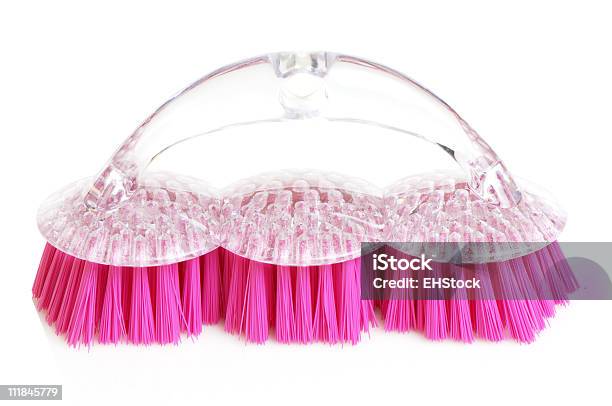 Hot Pink Escova Para Esfregar Isolado Em Fundo Branco - Fotografias de stock e mais imagens de Afazeres Domésticos