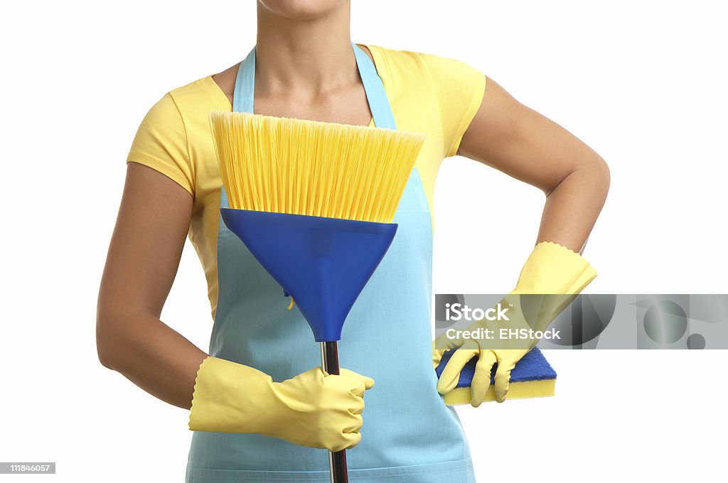 Tablier femme bleu et de jaune, de gants en caoutchouc Balai sur blanc - Photo de Adolescent libre de droits