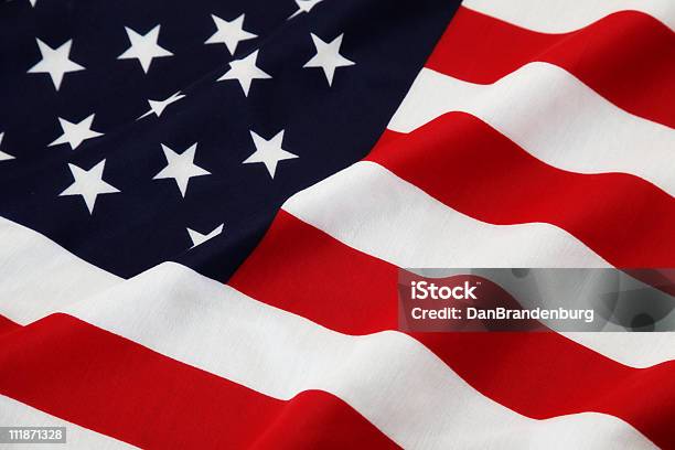 A Bandeira Americana - Fotografias de stock e mais imagens de Bandeira dos Estados Unidos da América - Bandeira dos Estados Unidos da América, Plano de Fundo, Ondulado - Descrição Física