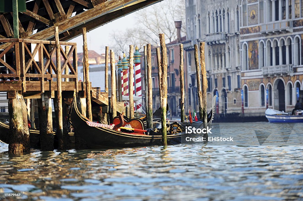 Canal Grande di Venezia con gondole, Italia - Foto stock royalty-free di Ambientazione esterna