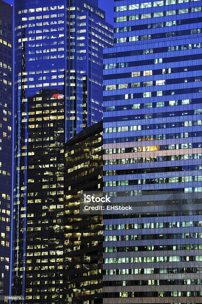 Los Angeles torres de escritórios no crepúsculo - Royalty-free Edifício de Escritórios Foto de stock
