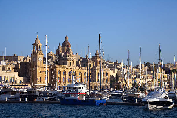 istock Docked yachts in Dockyard Creek 111914051