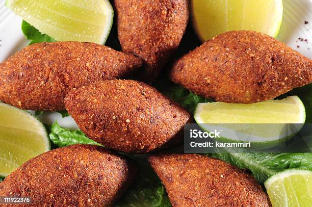 Kibe - Fotografie stock e altre immagini di Kibbeh - Kibbeh, Cibi e bevande, Cibo