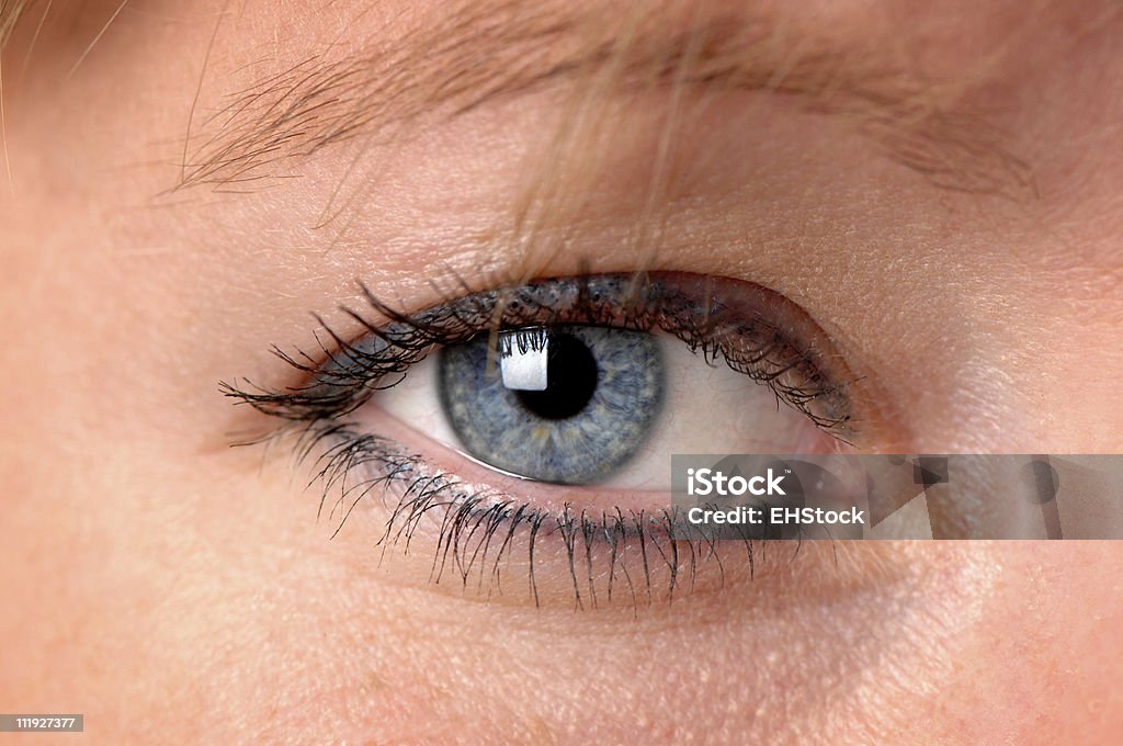 Голубые глаза - Стоковые фото Взрослый роялти-фри