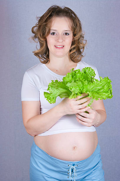 istock Pregnant Woman 111934980