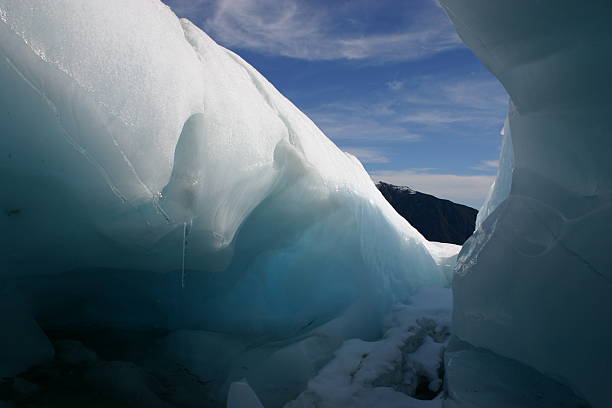 fox 빙하 빙판 캐이브 - ice new zealand cave adventure 뉴스 사진 이미지