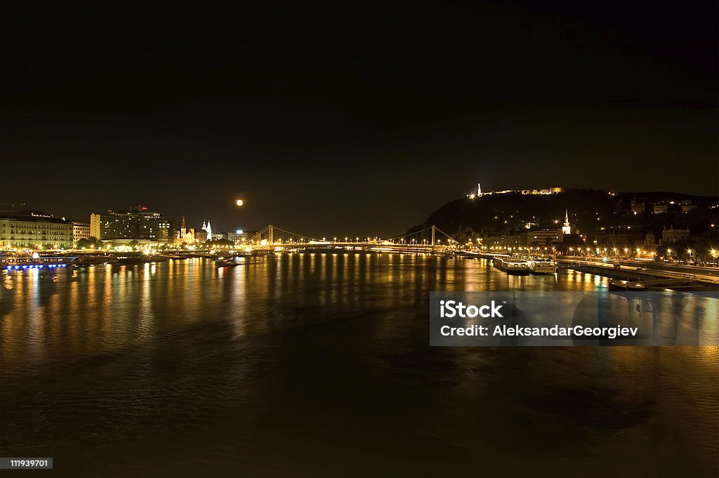 Rio Danúbio, Budapeste por diária - Foto de stock de Arquitetura royalty-free