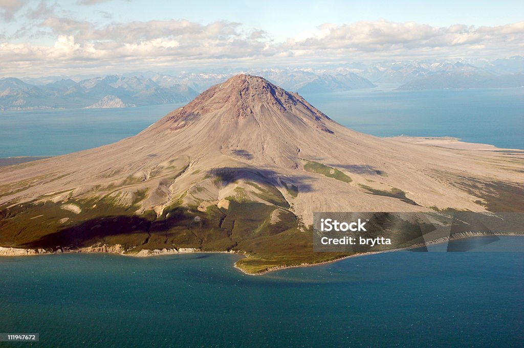 Vista aerea dall'aeroplano sul vulcano Augustine, Alaska, USA - Foto stock royalty-free di Alaska - Stato USA