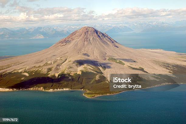 Vista Aerea Dallaeroplano Sul Vulcano Augustine Alaska Usa - Fotografie stock e altre immagini di Alaska - Stato USA