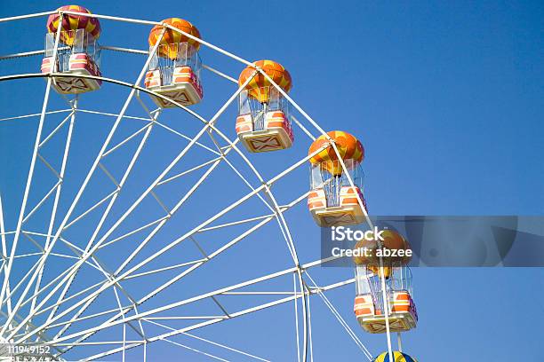 Ferris Riesenrad Stockfoto und mehr Bilder von Fahrgeschäft - Fahrgeschäft, Fallschirm, Farbbild