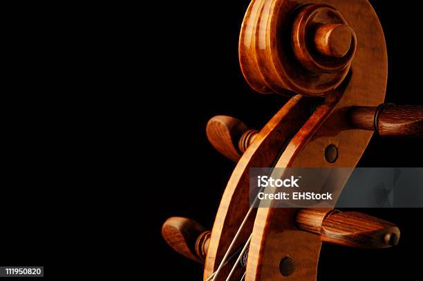 새로운 바이올린 스크롤하다 볼레로 로즈우드 튜닝 페그가 검은 검정색 배경에 대한 스톡 사진 및 기타 이미지 - 검정색 배경, 바이올린, 0명
