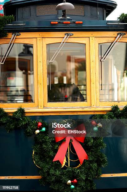 Decoração De Natal Em Cabo Aluguer De Carro - Fotografias de stock e mais imagens de Elétrico - Elétrico, Natal, Guirlanda