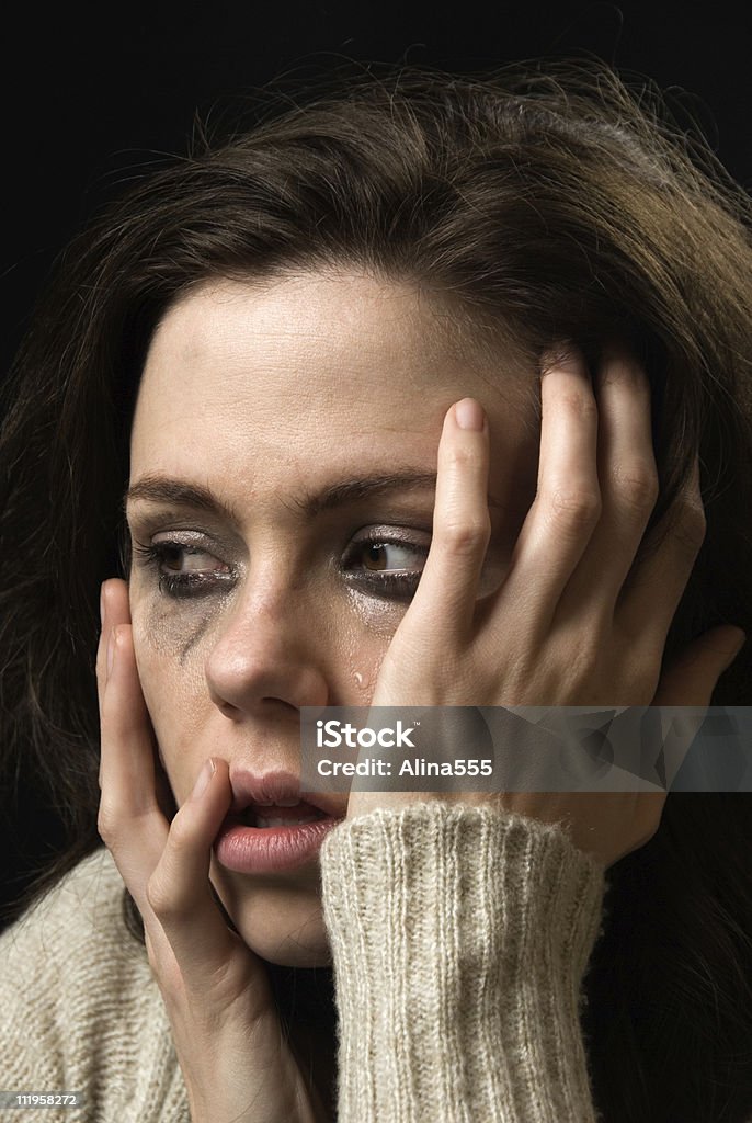 Triste cara de mujer con maquillaje y smeared lágrimas - Foto de stock de Chica adolescente libre de derechos