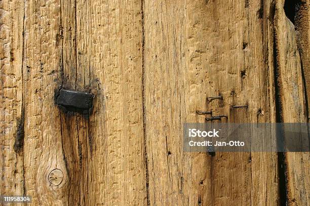 Holzbretter Mit Nägeln Stockfoto und mehr Bilder von Abstrakt - Abstrakt, Allgemeine Beschaffenheit, Architektur