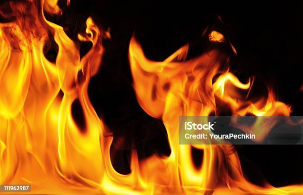 Fuoco E Fumo - Fotografie stock e altre immagini di Accendere (col fuoco) - Accendere (col fuoco), Arancione, Astratto