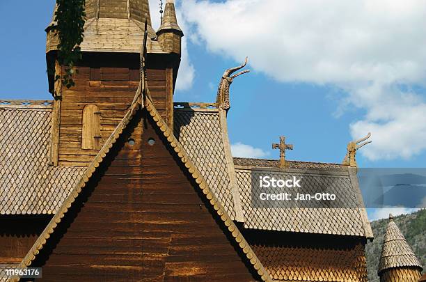 Norwegische Kirche Aus Holz Stockfoto und mehr Bilder von Altertümlich - Altertümlich, Antiquität, Architektur