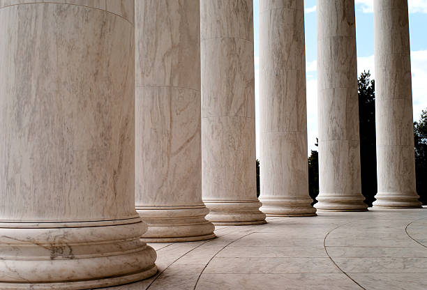 kolumny - corinthian courthouse column legal system zdjęcia i obrazy z banku zdjęć