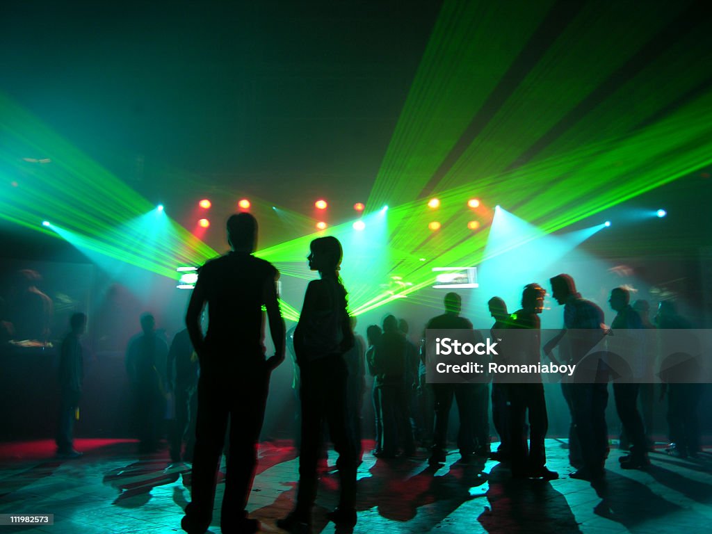 パーティー好きの人々 - ダンスホールのロイヤリティフリーストックフォト