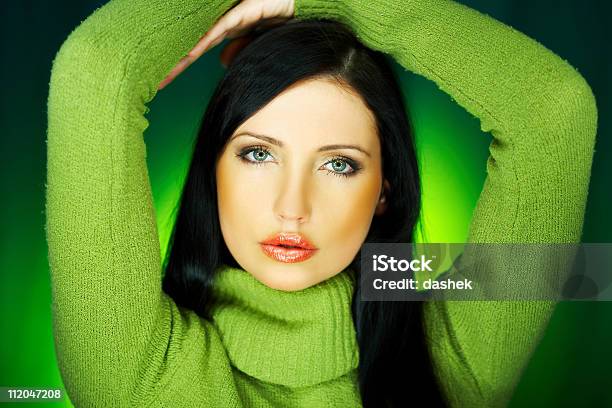 Un Verde - Fotografie stock e altre immagini di Adulto - Adulto, Beautiful Woman, Bellezza