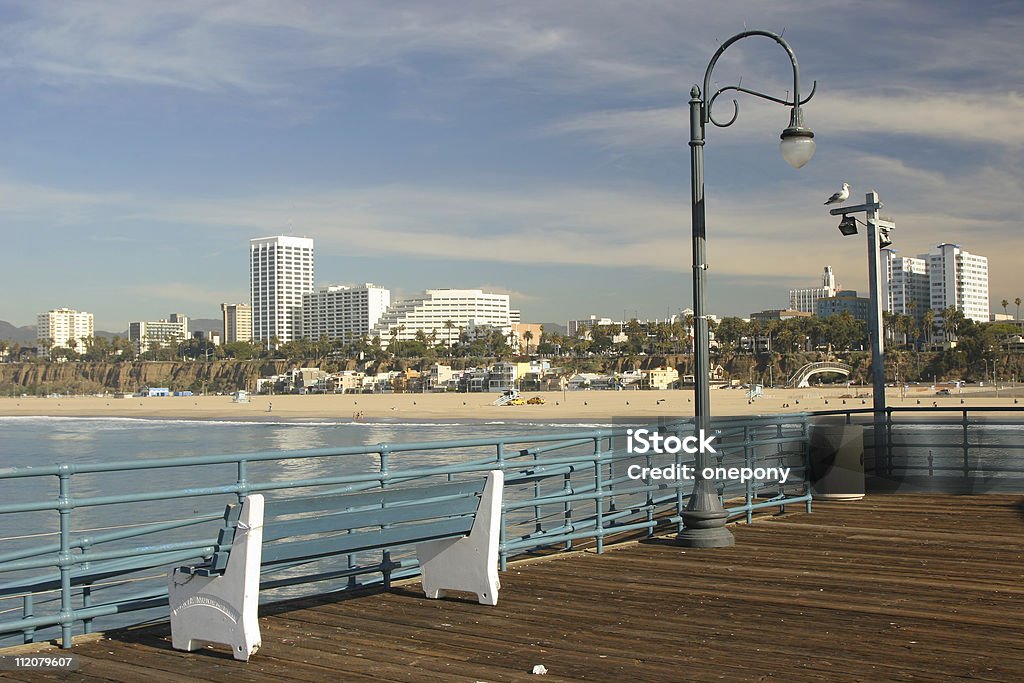Spiaggia costiera città - Foto stock royalty-free di Molo di Santa Monica