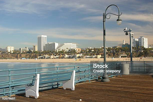 Spiaggia Costiera Città - Fotografie stock e altre immagini di Molo di Santa Monica - Molo di Santa Monica, Città, Molo