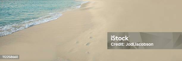Trace Von Fußspuren Im Sand 2 Stockfoto und mehr Bilder von Strand - Strand, Aruba, Florida - USA