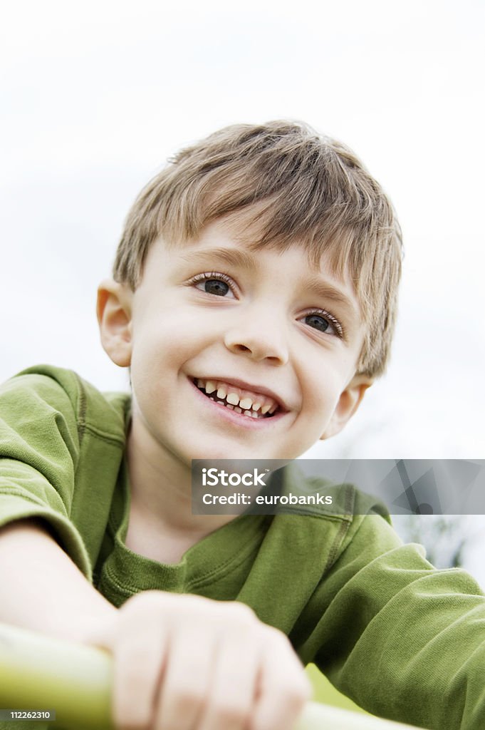 Счастливый Маленький мальчик - Стоковые фото 4-5 лет роялти-фри