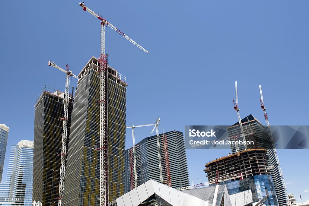 Baustelle mit Kranich - Lizenzfrei Außenaufnahme von Gebäuden Stock-Foto