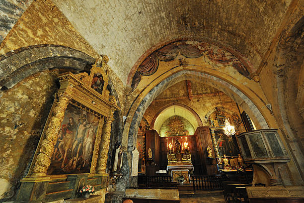 istock The church of Ansouis 112265508