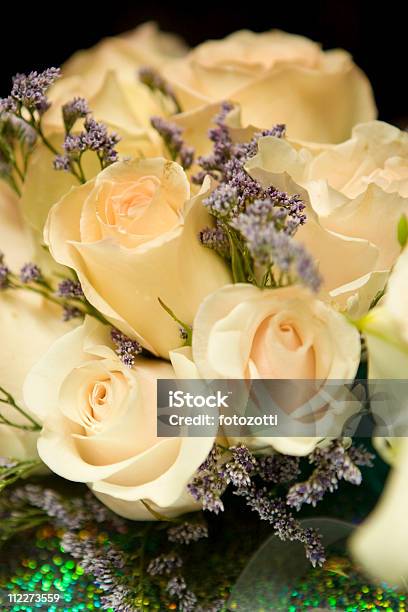 Foto de Buquê De Rosas e mais fotos de stock de Amarelo - Amarelo, Bege, Beleza