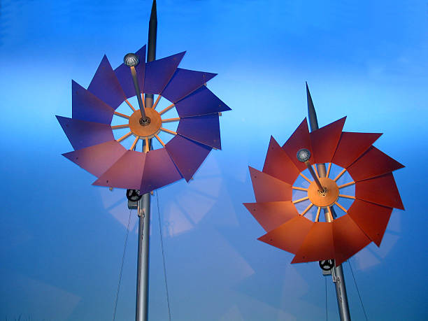 Molinos de viento de color - foto de stock