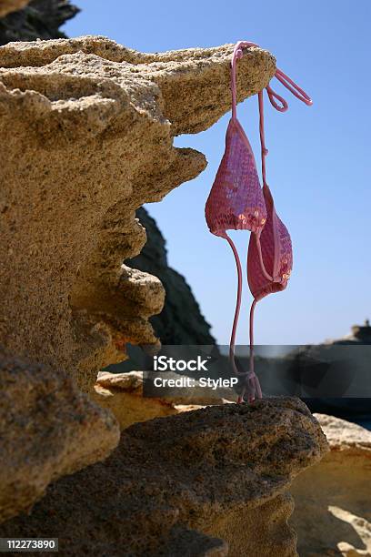 Bikini - Fotografie stock e altre immagini di Acqua - Acqua, Adulto, Ambientazione esterna