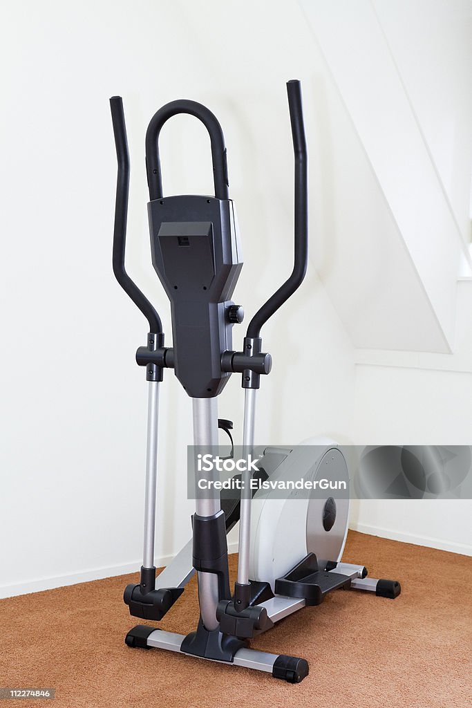 cross trainer - Foto de stock de Cross Trainer royalty-free