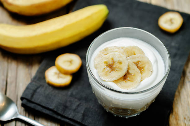 istock Greek yogurt banana parfaits 1124225905