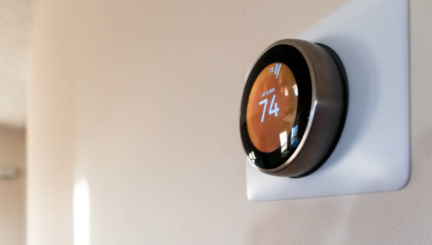 smart-home-thermostat - smarthome stock-fotos und bilder