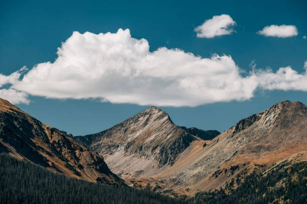 리드 산-록 키 산 국립공원-콜로라도-미국 - rocky mountains colorado autumn rural scene 뉴스 사진 이미지