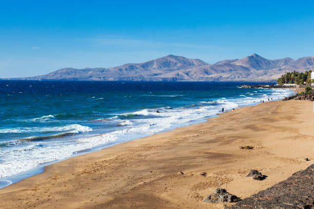 puerto del carmen, lanzarote, canárias - sky travel destinations tourism canary islands - fotografias e filmes do acervo