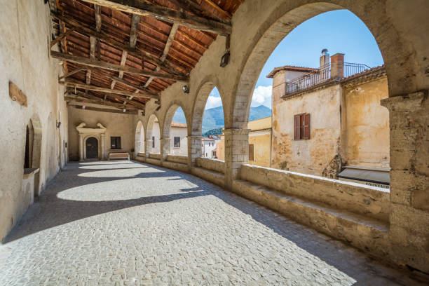 Scenic sight in Sermoneta, medieval village in Latina Province, Italy Scenic sight in Sermoneta, medieval village in Latina Province, Italy sermoneta stock pictures, royalty-free photos & images