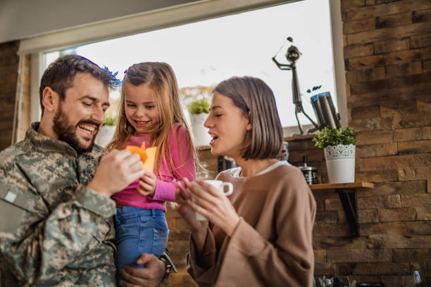 istock Arriving home after serving with special forces 1124296487